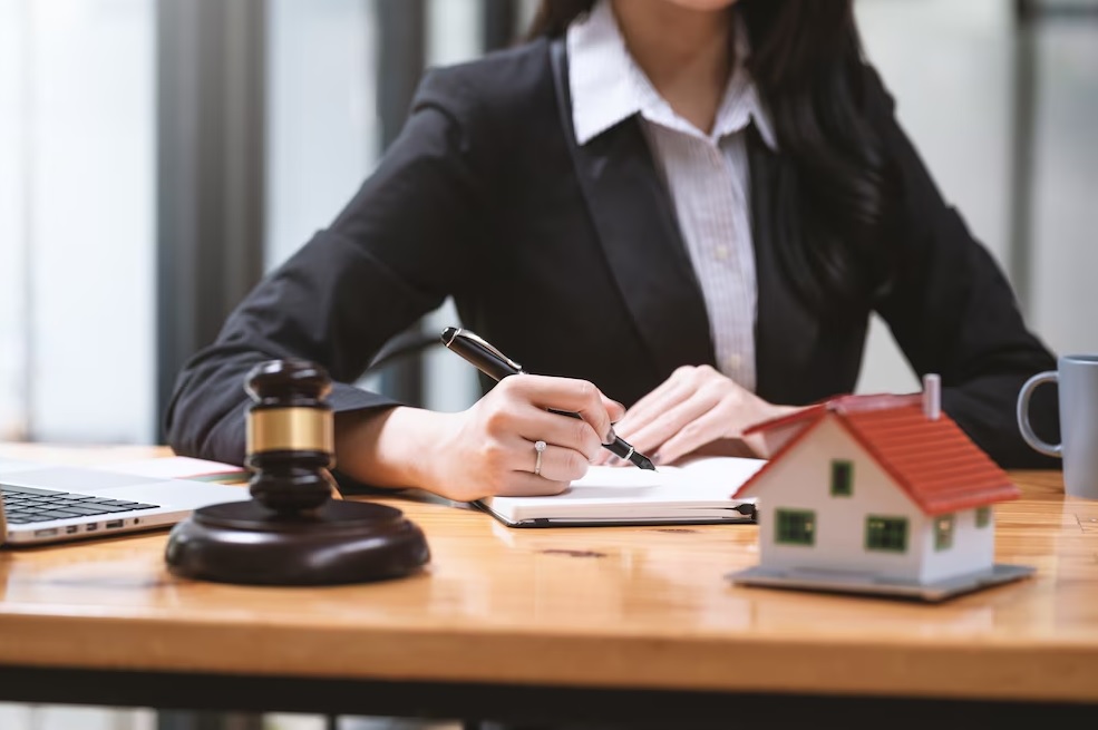 Do You Really Need a Real Estate Lawyer to Buy Property?